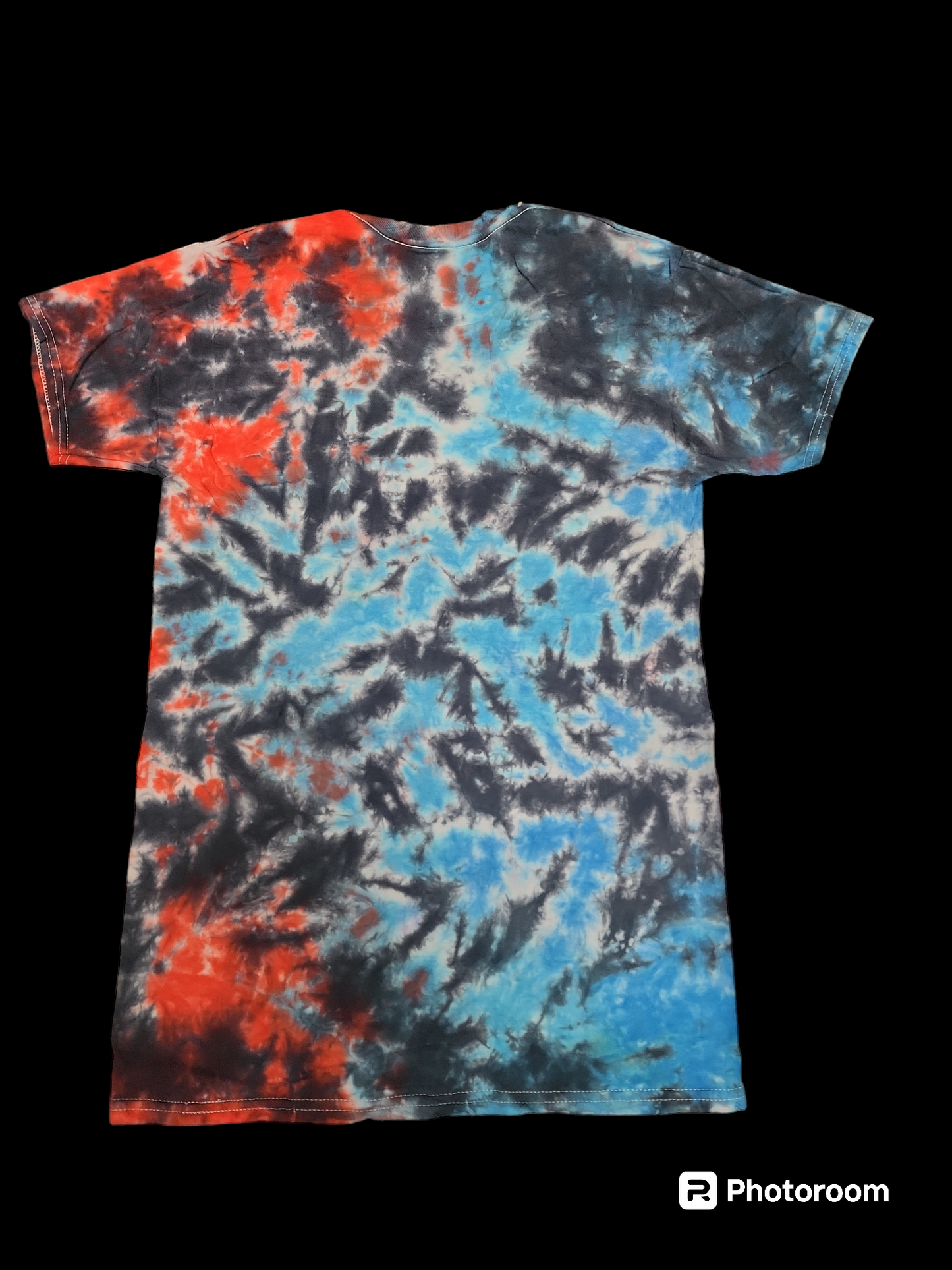 Small tie dye v neck 10