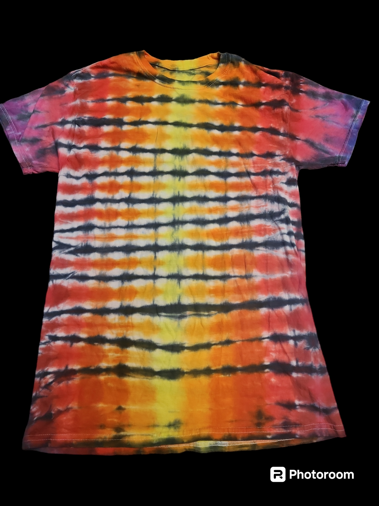 Medium tie dye crew neck 03