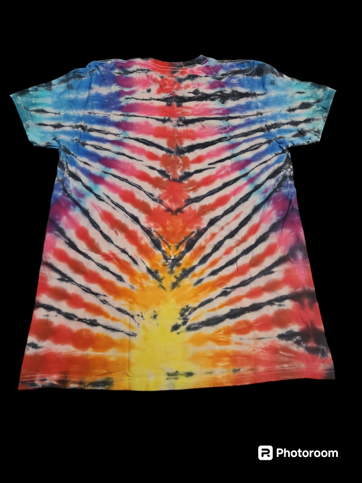 Medium tie dye crew neck 08