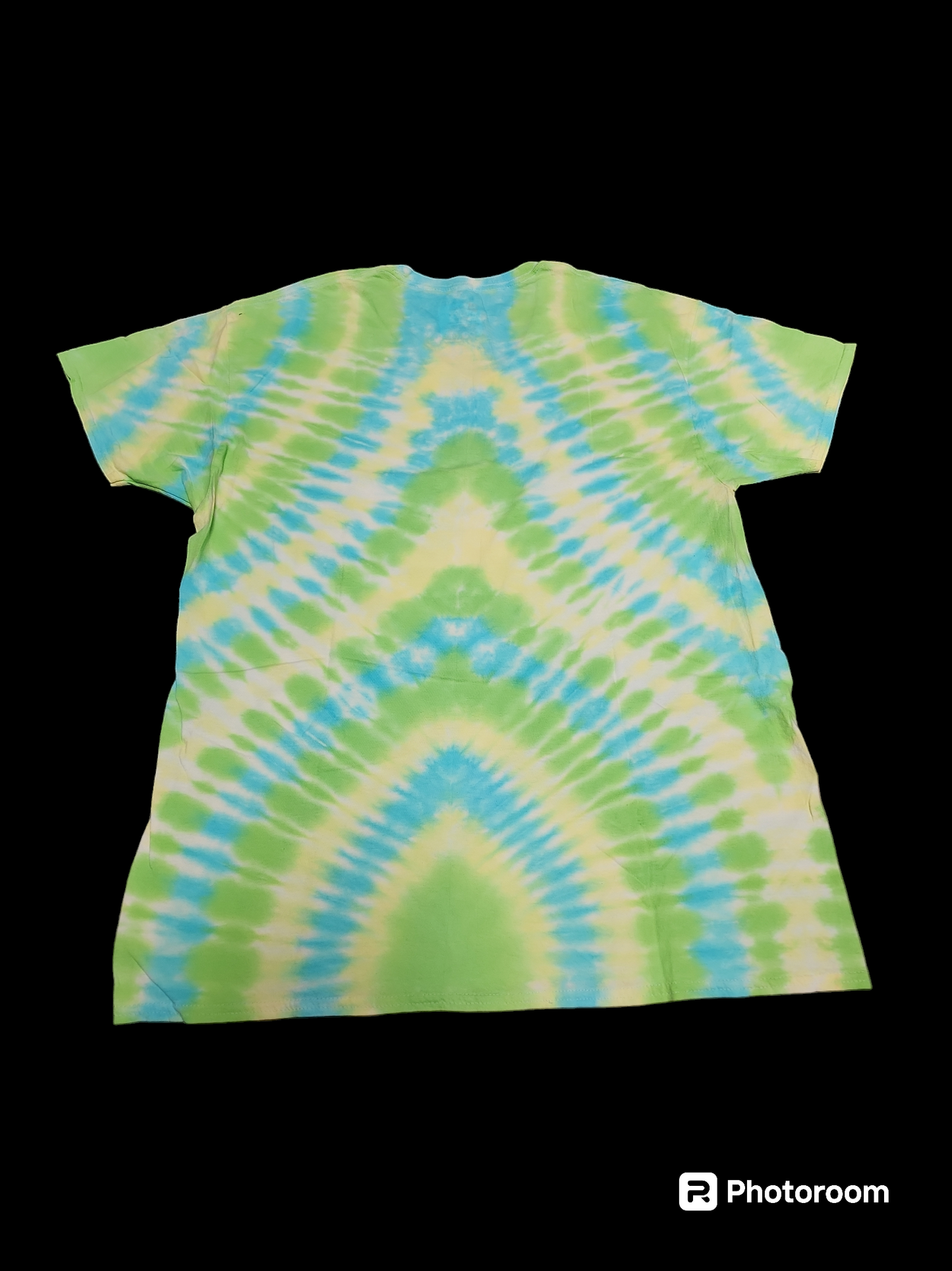 Xl tie dye v neck 17