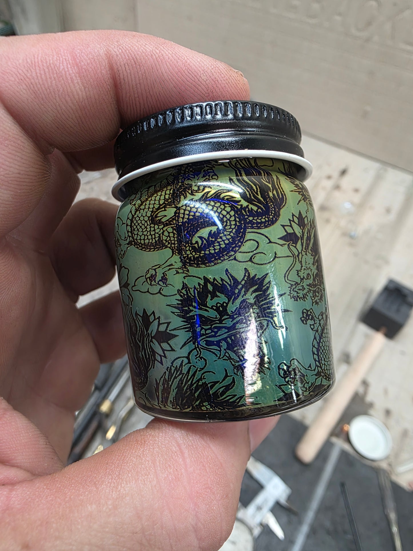 Large Dragon Fume Jar