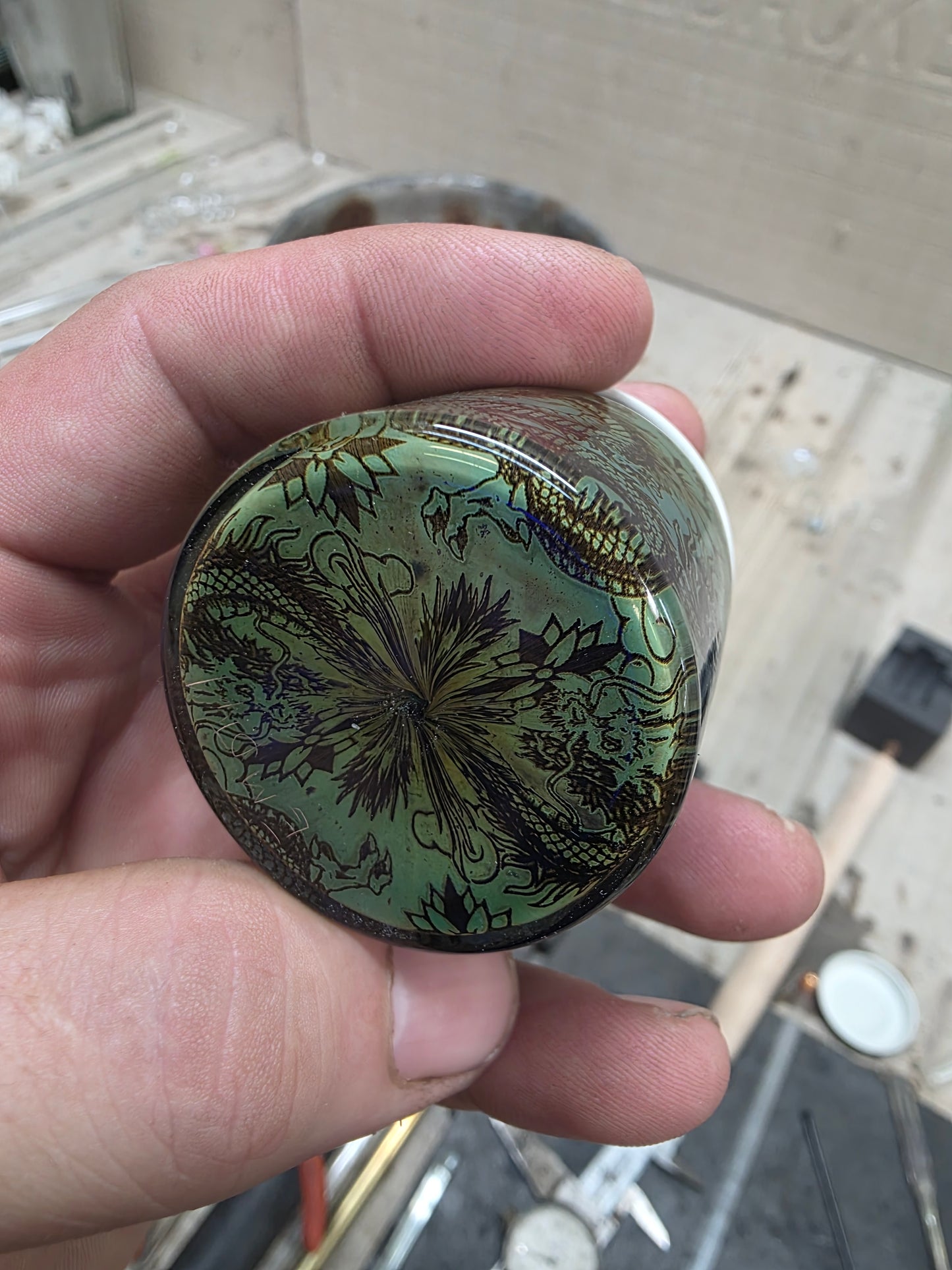 Large Dragon Fume Jar