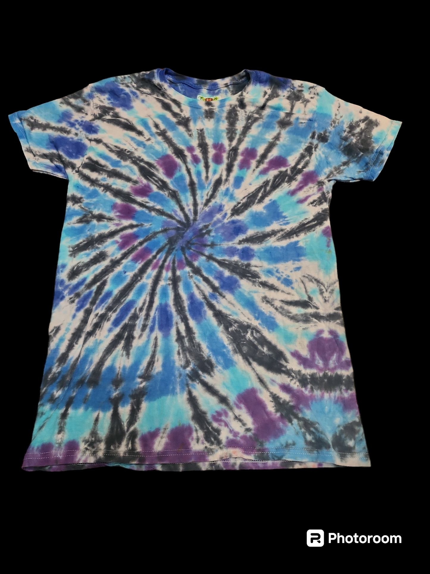 Medium tie dye crew neck 02