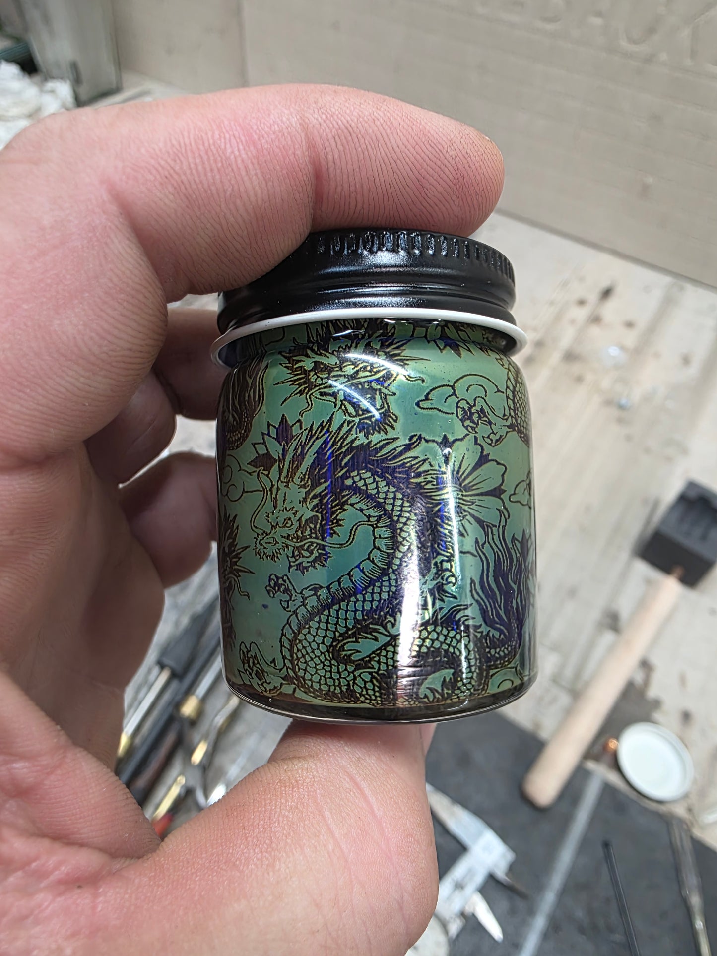 Large Dragon Fume Jar