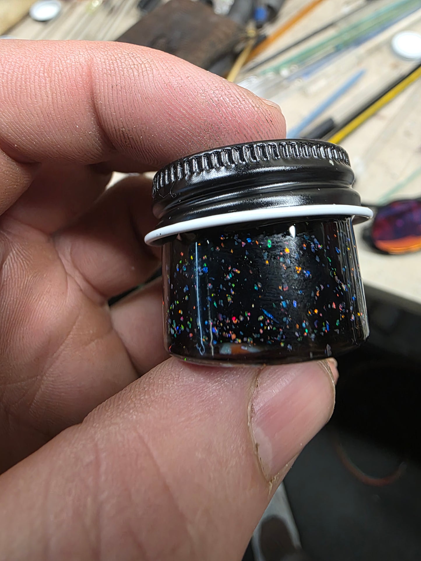 Micro opal blk with spiral bottom jar