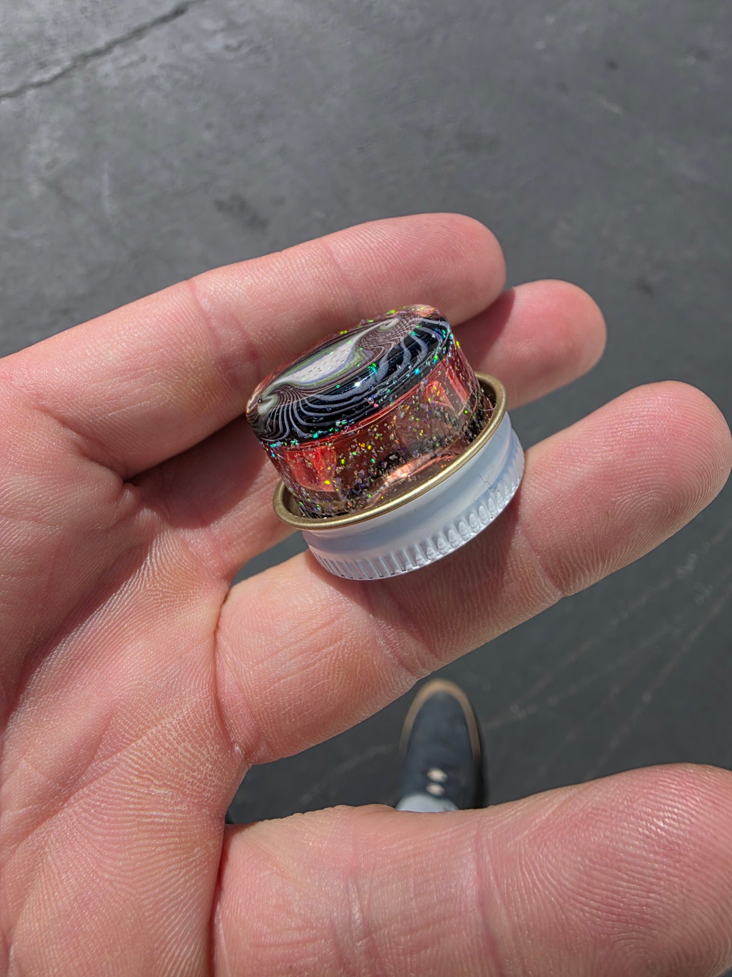 Micro opal jar with beach ball