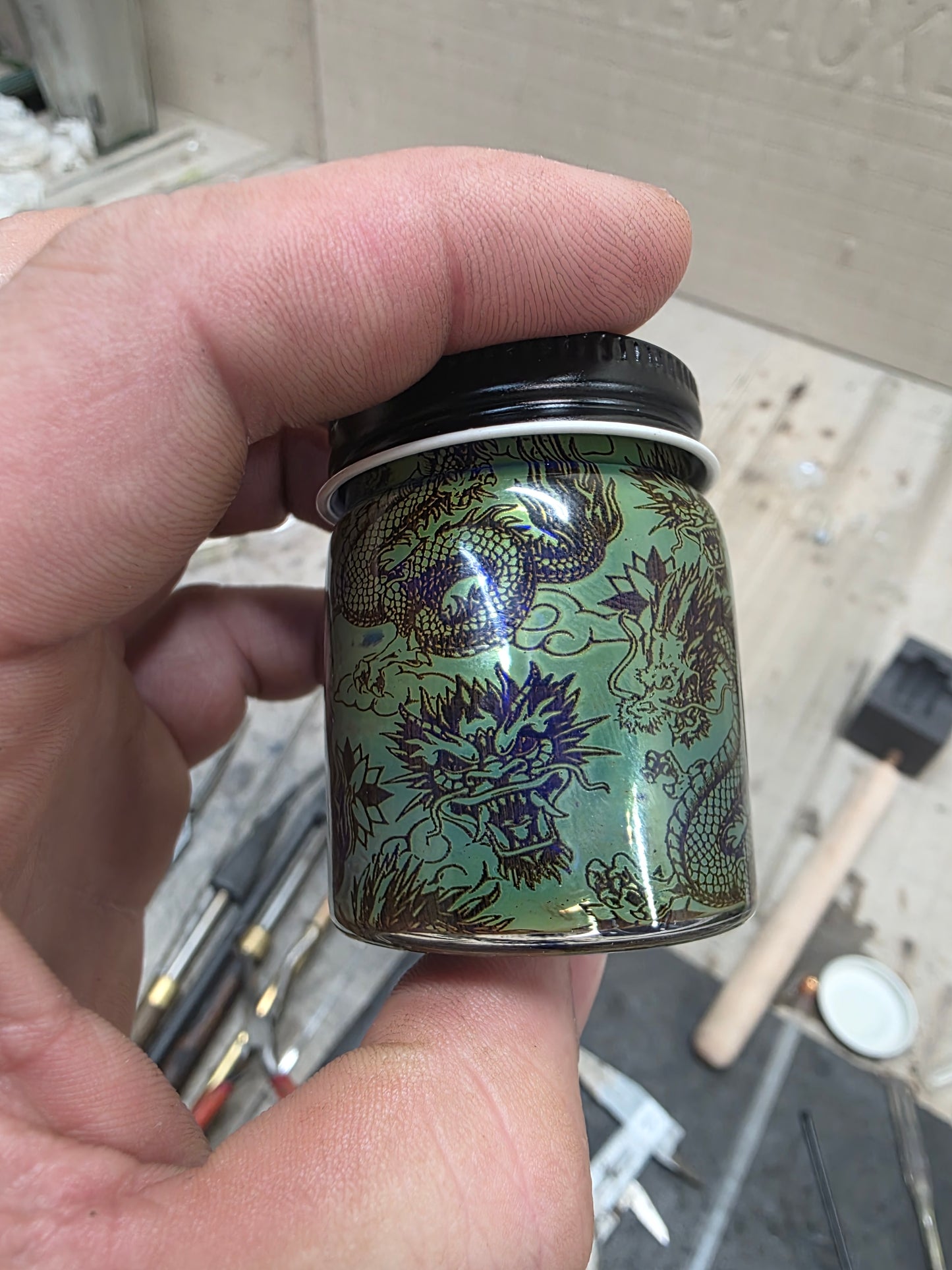 Large Dragon Fume Jar