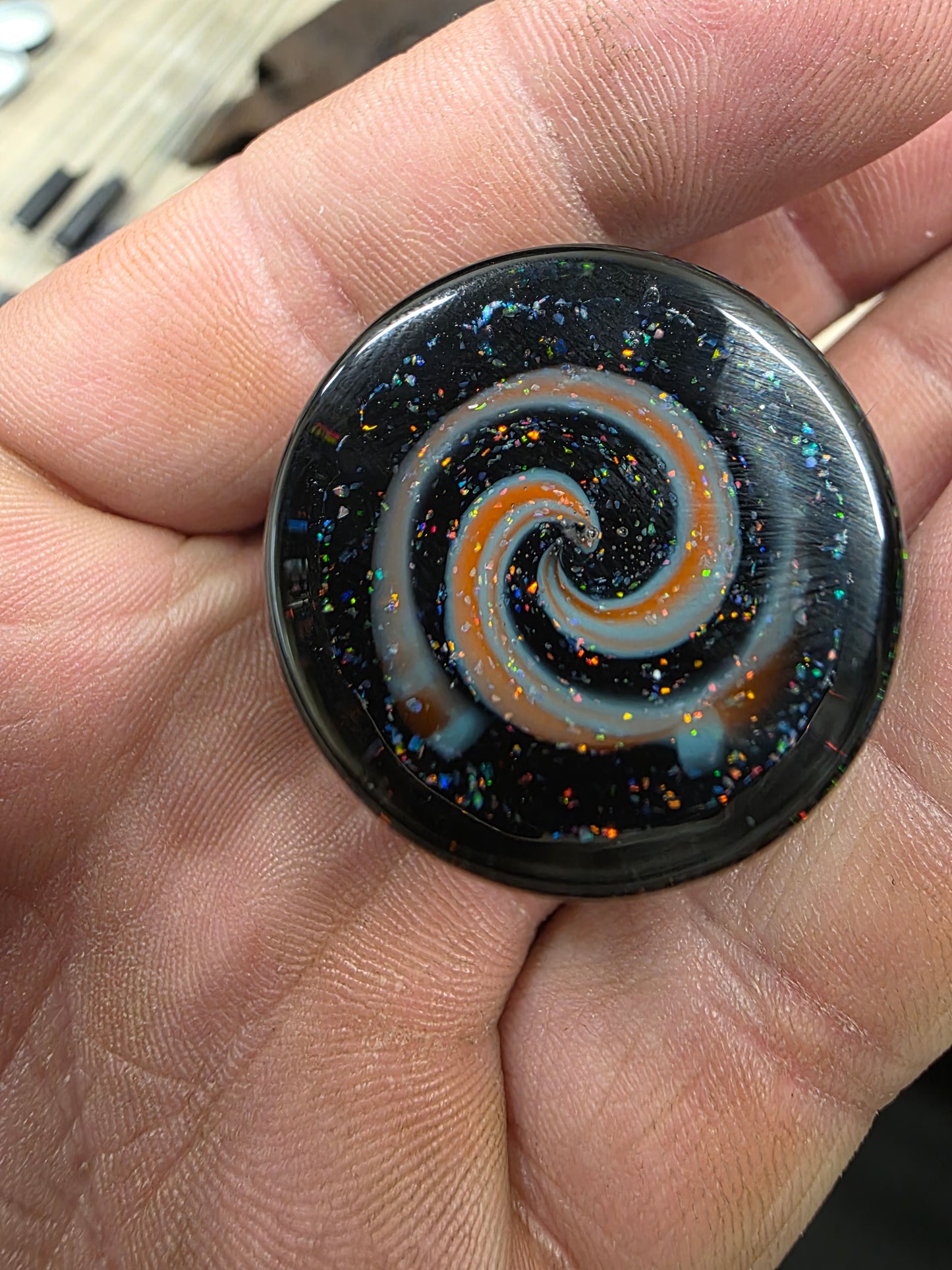 Micro opal blk with spiral bottom jar